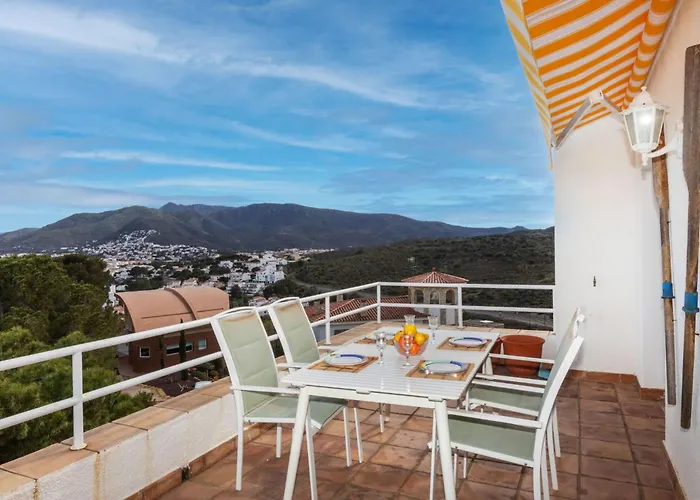 Bona Vista By Interhome Llança